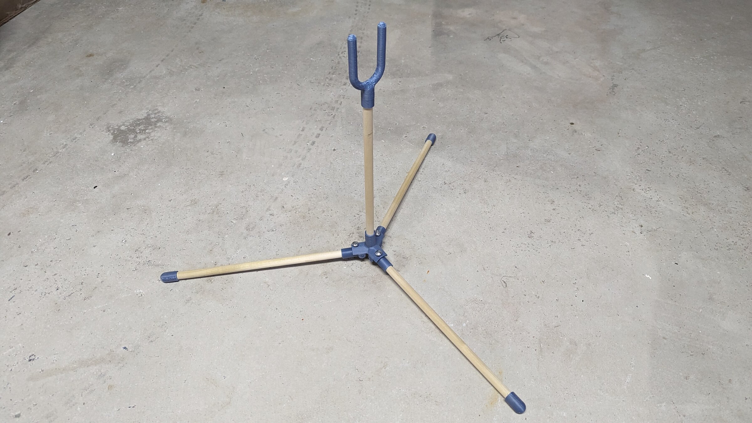 Bow stand finished